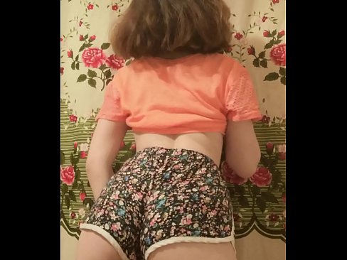 ❤️ Leanabh òg sexy a ’toirt dheth na shorts aice air a’ chamara ️❌ Pornagrafaidheachd breagha aig gd.qizpornolar.ru ️❤